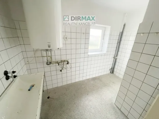 Prodej výrobních prostor, Klatovy - Luby, 3000 m2