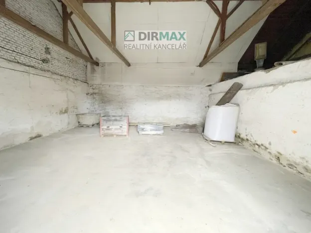 Prodej výrobních prostor, Klatovy - Luby, 3000 m2