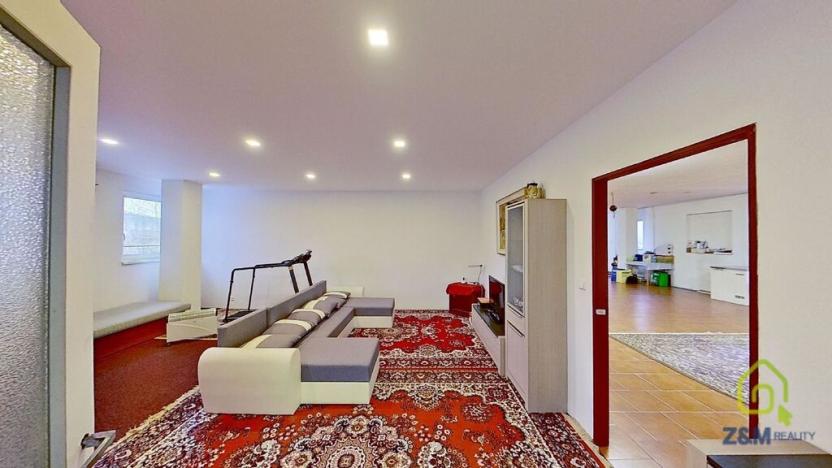 Prodej kanceláře, Karlovy Vary, Okružní, 556 m2