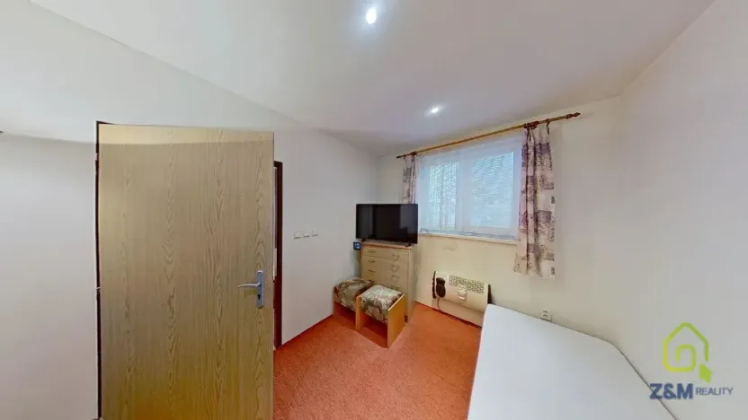 Prodej kanceláře, Karlovy Vary, Okružní, 556 m2