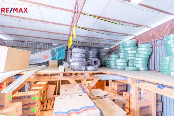 Pronájem obchodního prostoru, Hradec Králové - Kukleny, Pražská třída, 196 m2