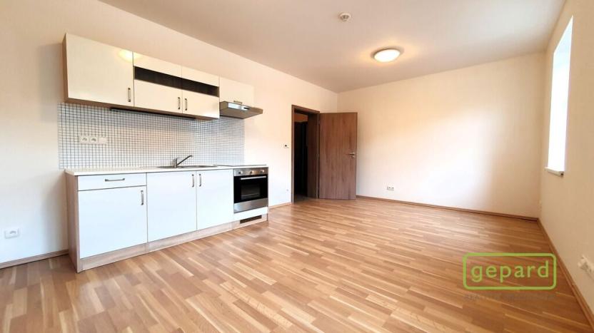 Pronájem bytu 1+kk, Český Brod, Suvorovova, 31 m2