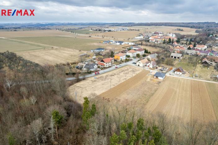 Prodej pozemku pro bydlení, Jinošov, 3987 m2