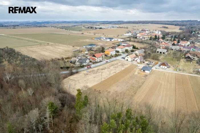 Prodej pozemku pro bydlení, Jinošov, 3987 m2