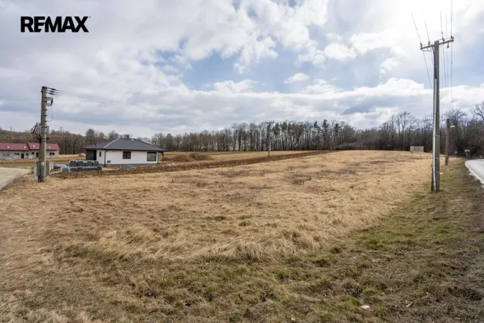 Prodej pozemku pro bydlení, Jinošov, 3987 m2