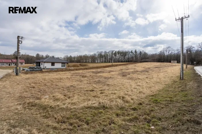 Prodej pozemku pro bydlení, Jinošov, 3987 m2