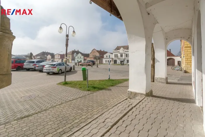 Prodej činžovního domu, Dašice, náměstí T. G. Masaryka, 450 m2