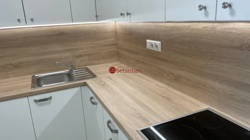 Pronájem bytu 2+1, Teplice - Trnovany, Antonína Sochora, 58 m2