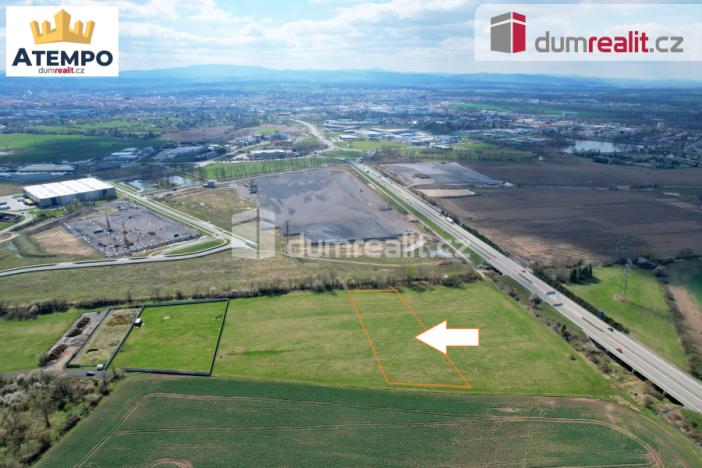 Prodej pozemku pro komerční výstavbu, Úsilné, 6439 m2