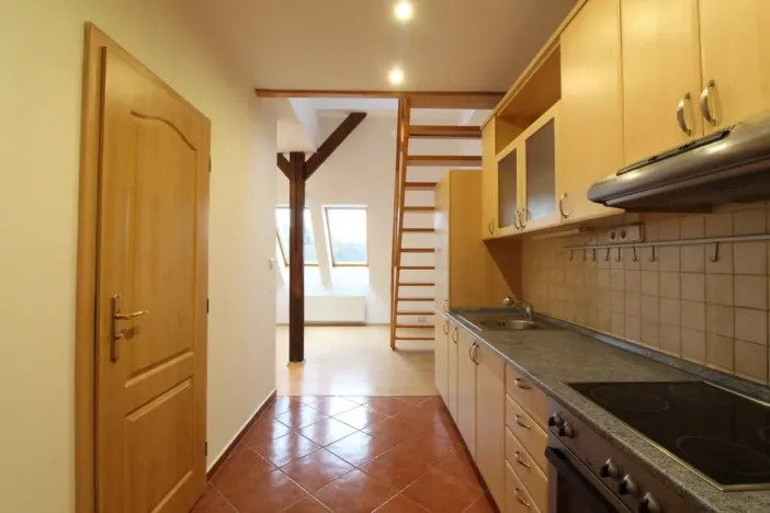 Pronájem bytu 3+kk, Praha - Libeň, Pivovarnická, 51 m2