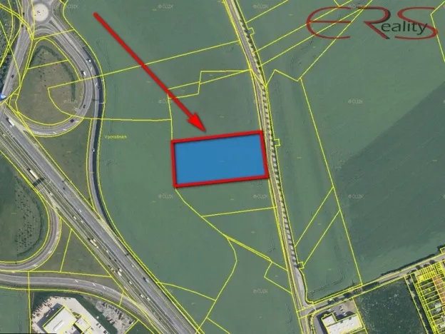 Prodej podílu 1/6 pole, Nupaky, 8407 m2