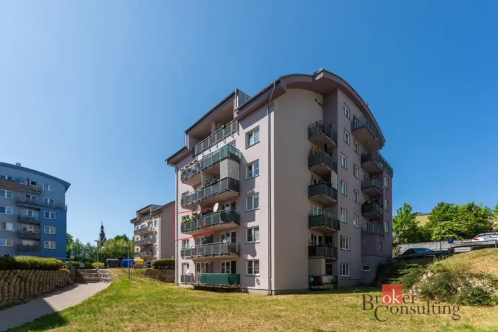 Prodej bytu 3+1, Liberec - Liberec VI-Rochlice, Nádvorní, 83 m2