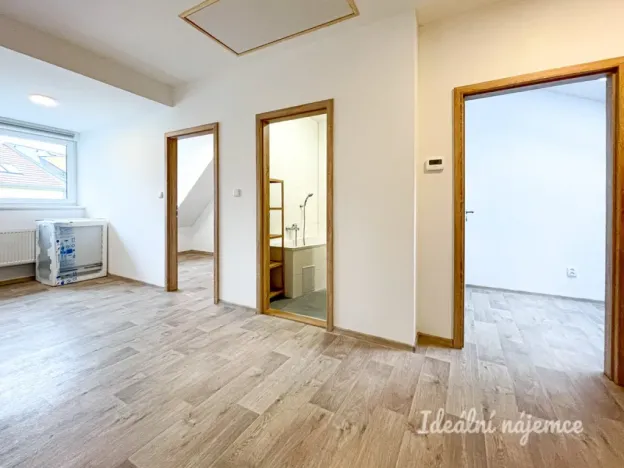Pronájem bytu 3+kk, Brno, Šimáčkova, 36 m2
