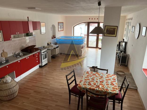 Prodej rodinného domu, Ševětín, náměstí Šimona Lomnického, 250 m2