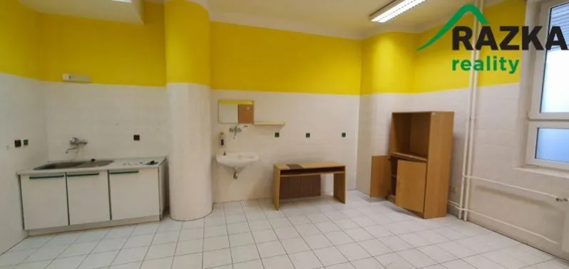 Pronájem kanceláře, Planá, Bezdružická, 54 m2