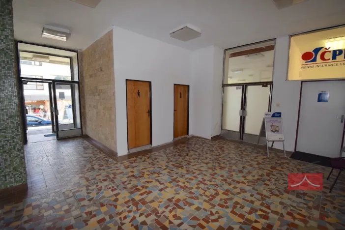 Pronájem výrobních prostor, Pelhřimov, Pražská, 665 m2