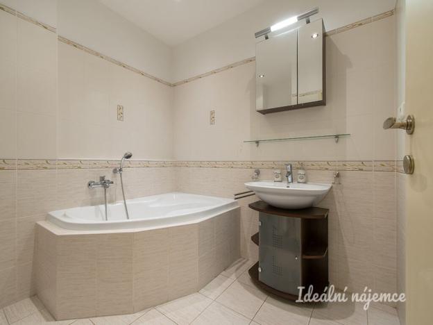 Pronájem bytu 2+kk, Praha - Vinohrady, náměstí Jiřího z Lobkovic, 78 m2