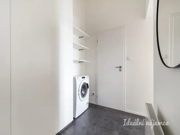 Pronájem bytu 2+kk, Praha - Smíchov, Strakonická, 44 m2