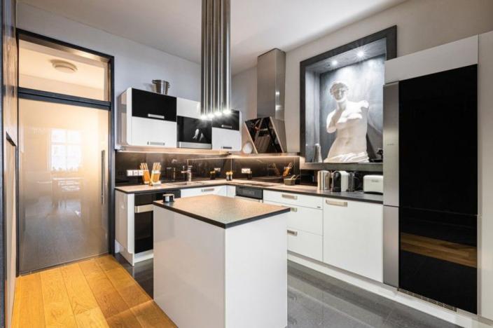 Pronájem bytu 2+1, Praha - Nové Město, Vladislavova, 77 m2