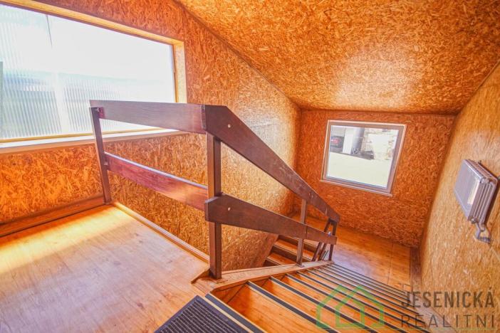 Prodej výrobních prostor, Javorník, Nádražní, 3580 m2