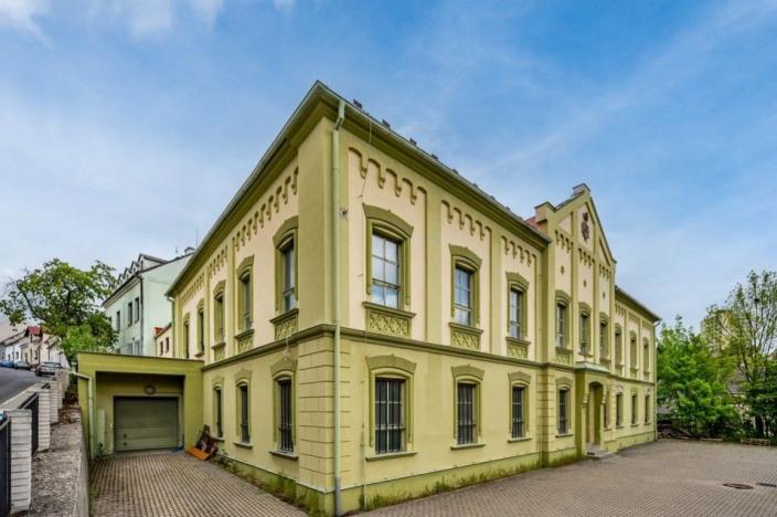 Prodej komerční nemovitosti, Klášterec nad Ohří, Chomutovská, 1350 m2