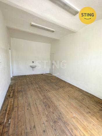 Pronájem kanceláře, Třebíč, V. Nezvala, 55 m2