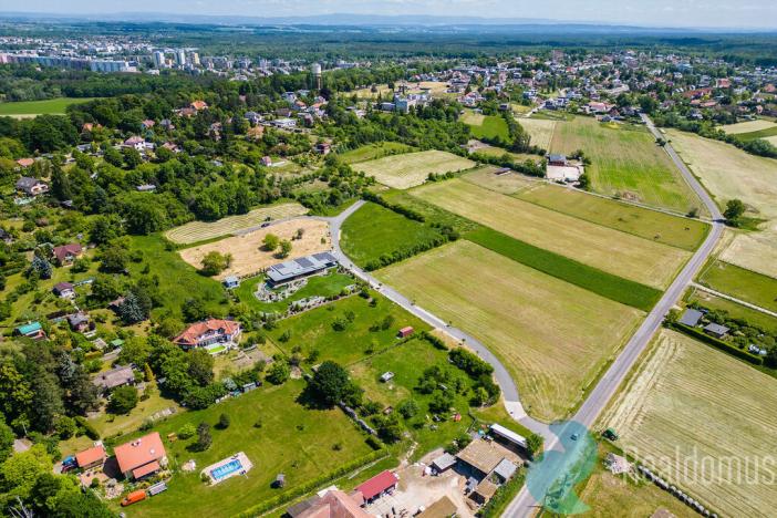 Prodej pozemku pro bydlení, Hradec Králové, 6111 m2