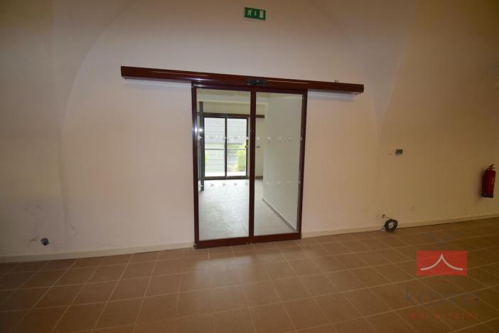 Pronájem komerční nemovitosti, Pacov, nám. Svobody, 442 m2