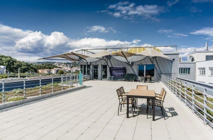 Pronájem kanceláře, Praha - Hlubočepy, Nádražní, 539 m2