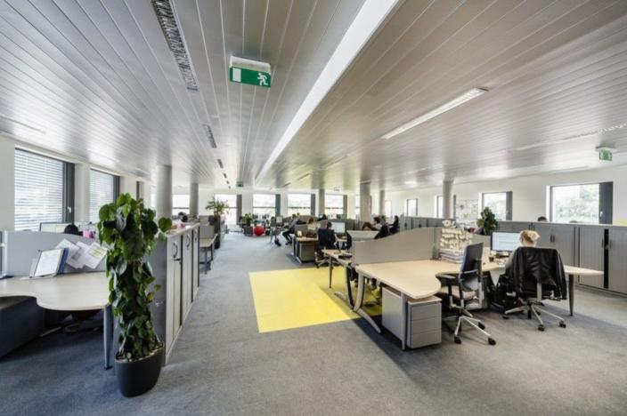 Pronájem kanceláře, Praha - Hlubočepy, Nádražní, 239 m2