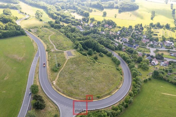 Prodej pozemku pro komerční výstavbu, Lipina, 35315 m2