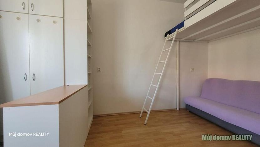 Pronájem bytu 1+kk, Praha - Břevnov, Bělohorská, 30 m2