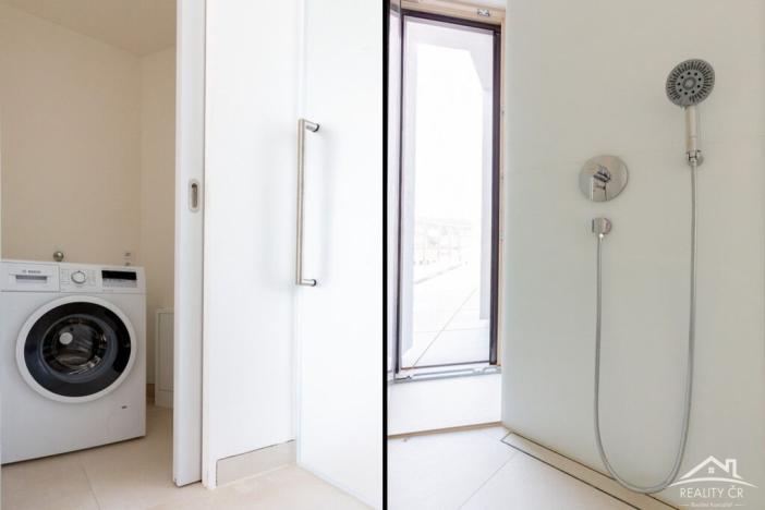 Prodej bytu 4+kk, Praha - Smíchov, Na Valentince, 156 m2