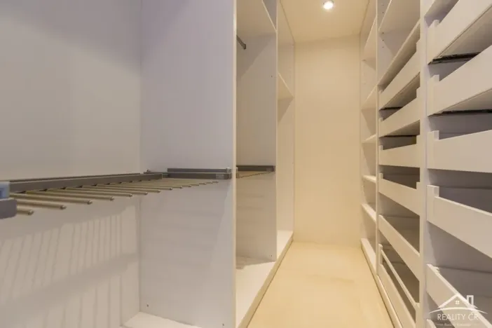 Prodej bytu 4+kk, Praha - Smíchov, Na Valentince, 156 m2
