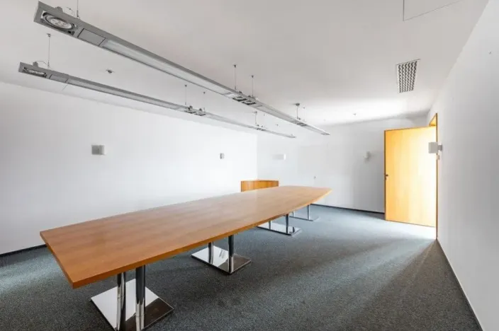 Pronájem kanceláře, Praha - Stodůlky, Bucharova, 280 m2