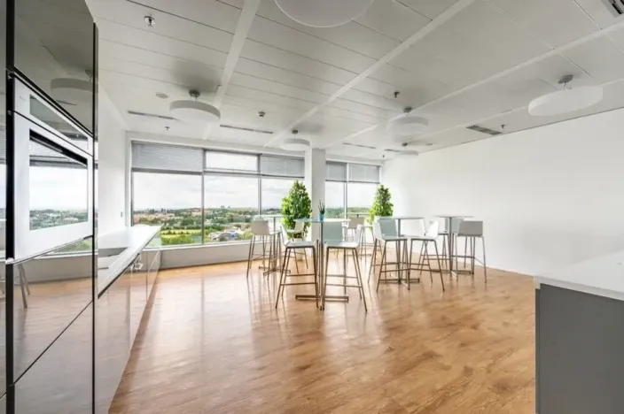 Pronájem kanceláře, Praha - Stodůlky, Bucharova, 500 m2
