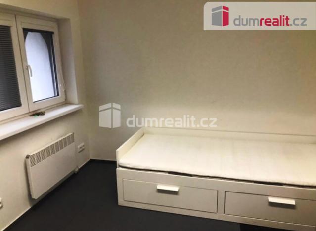 Pronájem bytu 1+kk, Praha - Hostavice, Pilská, 18 m2