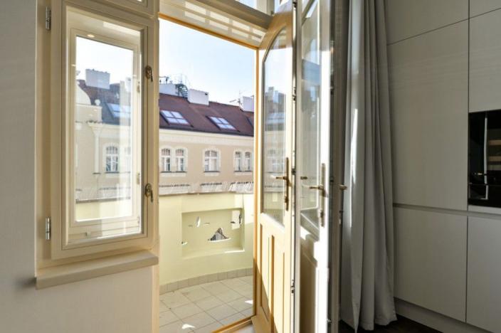 Pronájem bytu 4+kk, Praha - Vinohrady, Laubova, 56 m2