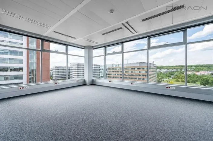 Pronájem kanceláře, Praha - Stodůlky, Bucharova, 649 m2