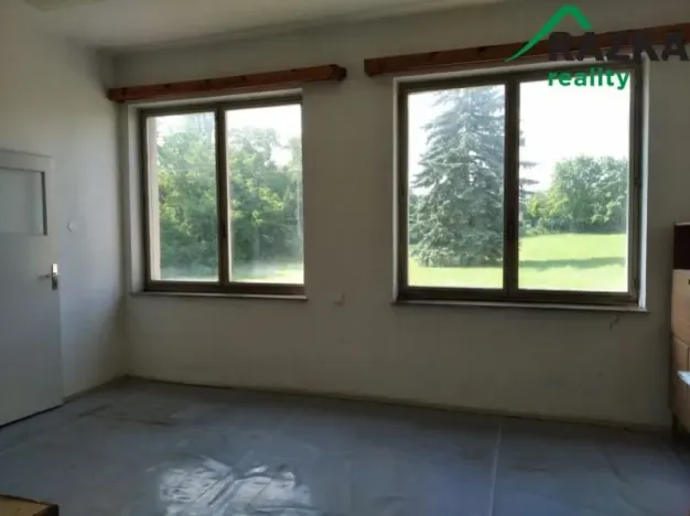 Prodej komerční nemovitosti, Horažďovice, Velké Hydčice, 790 m2