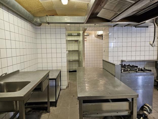 Prodej obchodního prostoru, Plzeň, Sladkovského, 156 m2