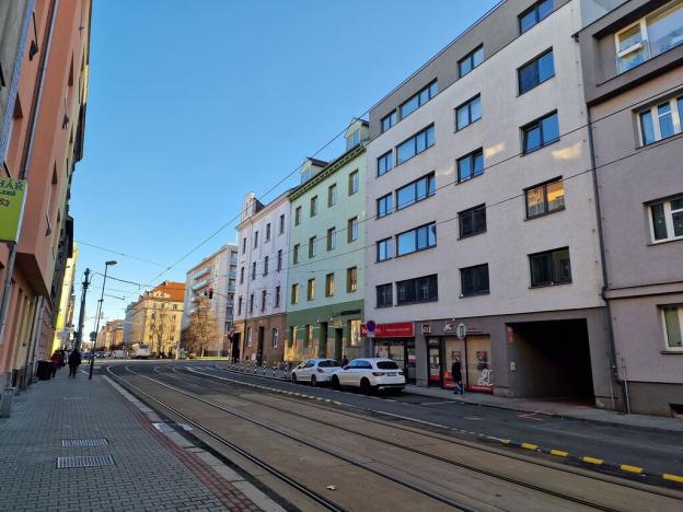 Prodej obchodního prostoru, Plzeň, Sladkovského, 156 m2