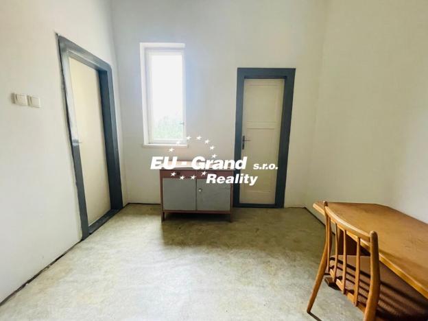 Pronájem skladu, Lipová, 26 m2