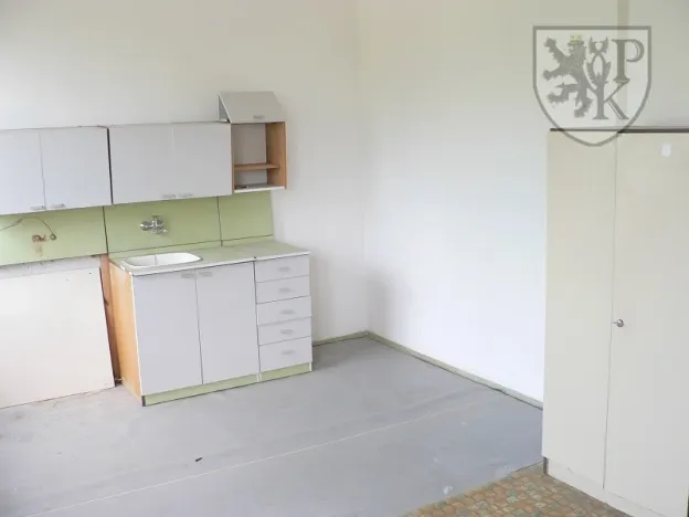 Prodej komerční nemovitosti, Velké Hydčice, 1100 m2