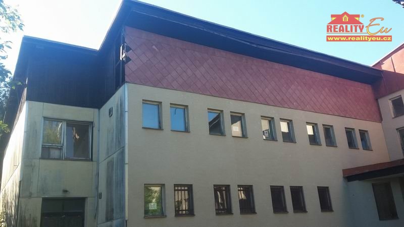 Prodej komerční nemovitosti, Krásná, 2731 m2