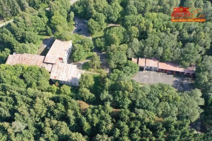 Prodej komerční nemovitosti, Krásná, 2731 m2