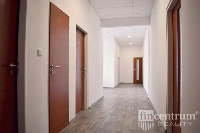 Pronájem kanceláře, Hodonín, Velkomoravská, 36 m2