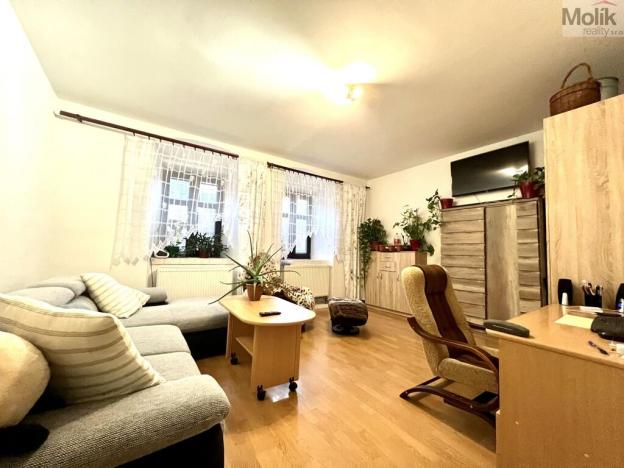 Prodej vícegeneračního domu, Žatec, Žižkovo náměstí, 200 m2