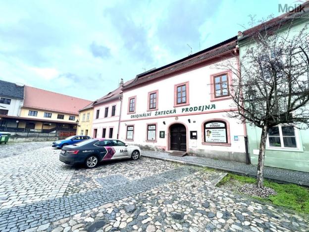 Prodej vícegeneračního domu, Žatec, Žižkovo náměstí, 200 m2