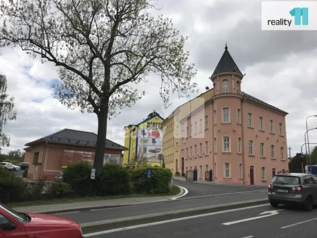 Pronájem kanceláře, Karlovy Vary - Dvory, Chebská, 22 m2